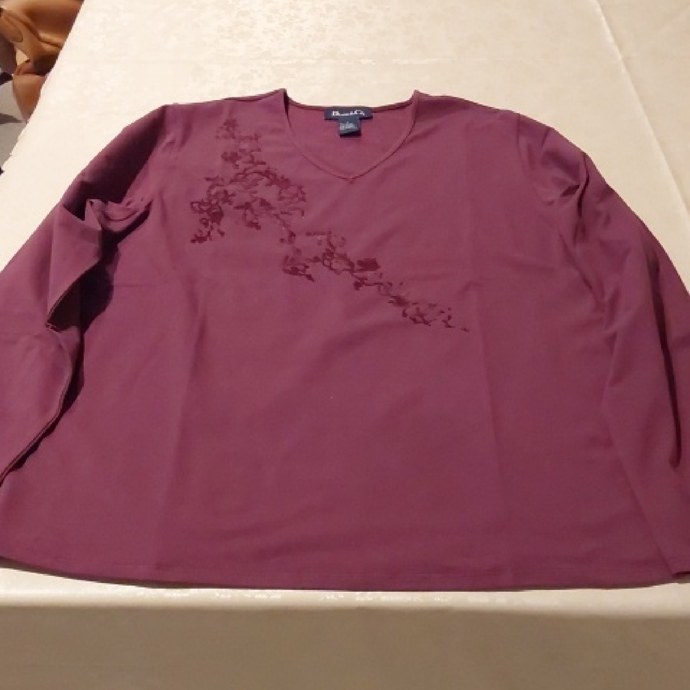 Denim & Co Rich Purple V-Neck Long Sleeve Top. Large. Applique Trim